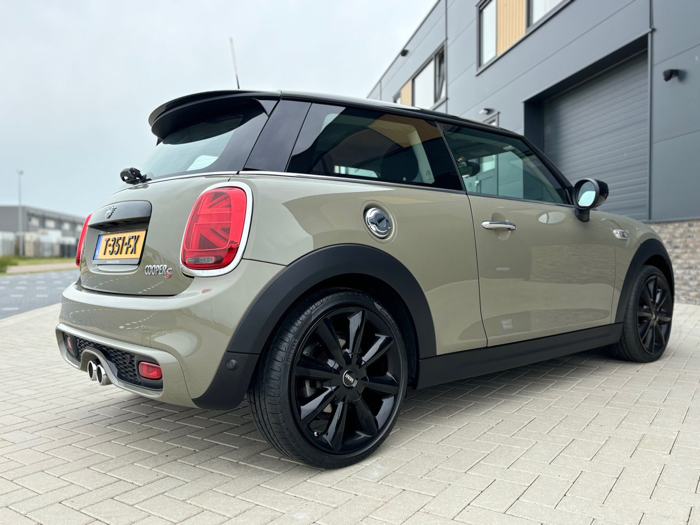 MINI