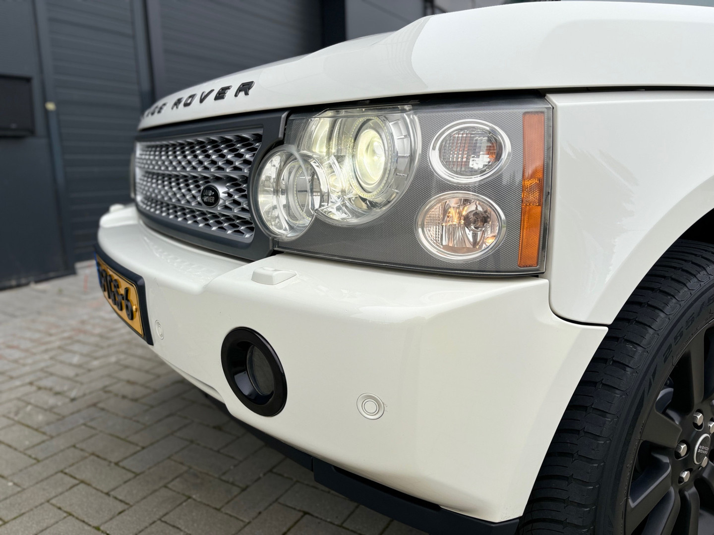 Land Rover