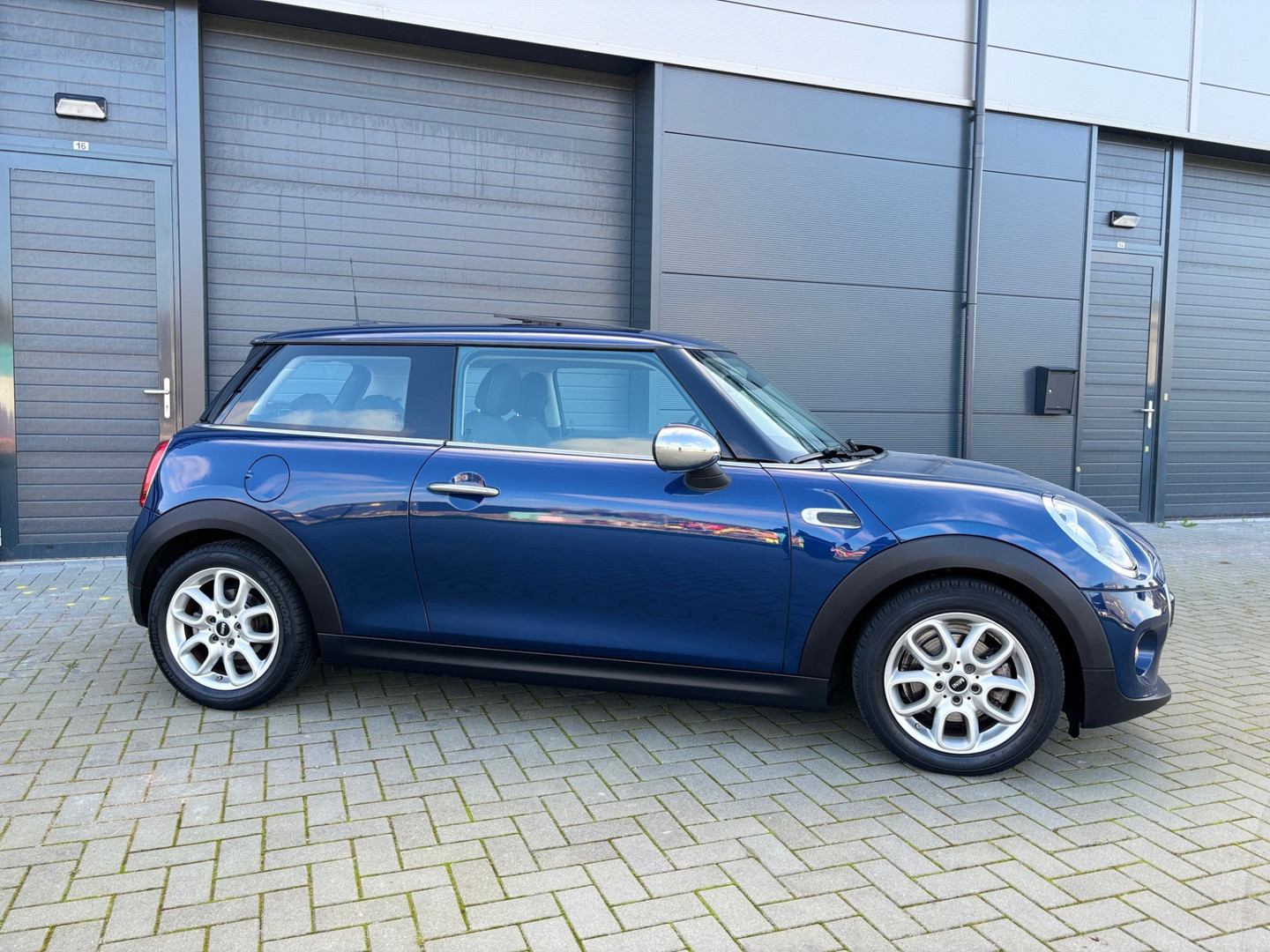 MINI