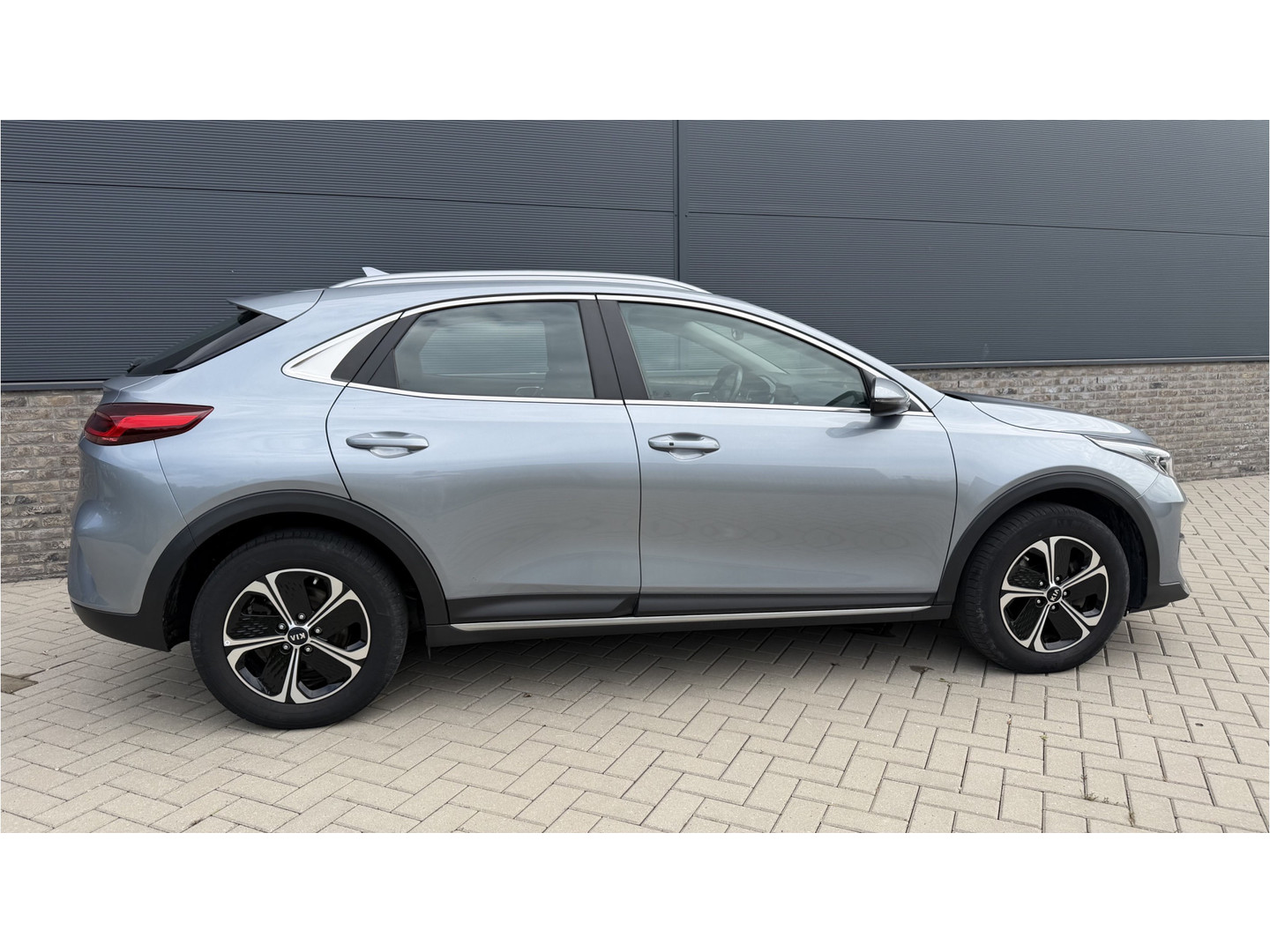 Kia