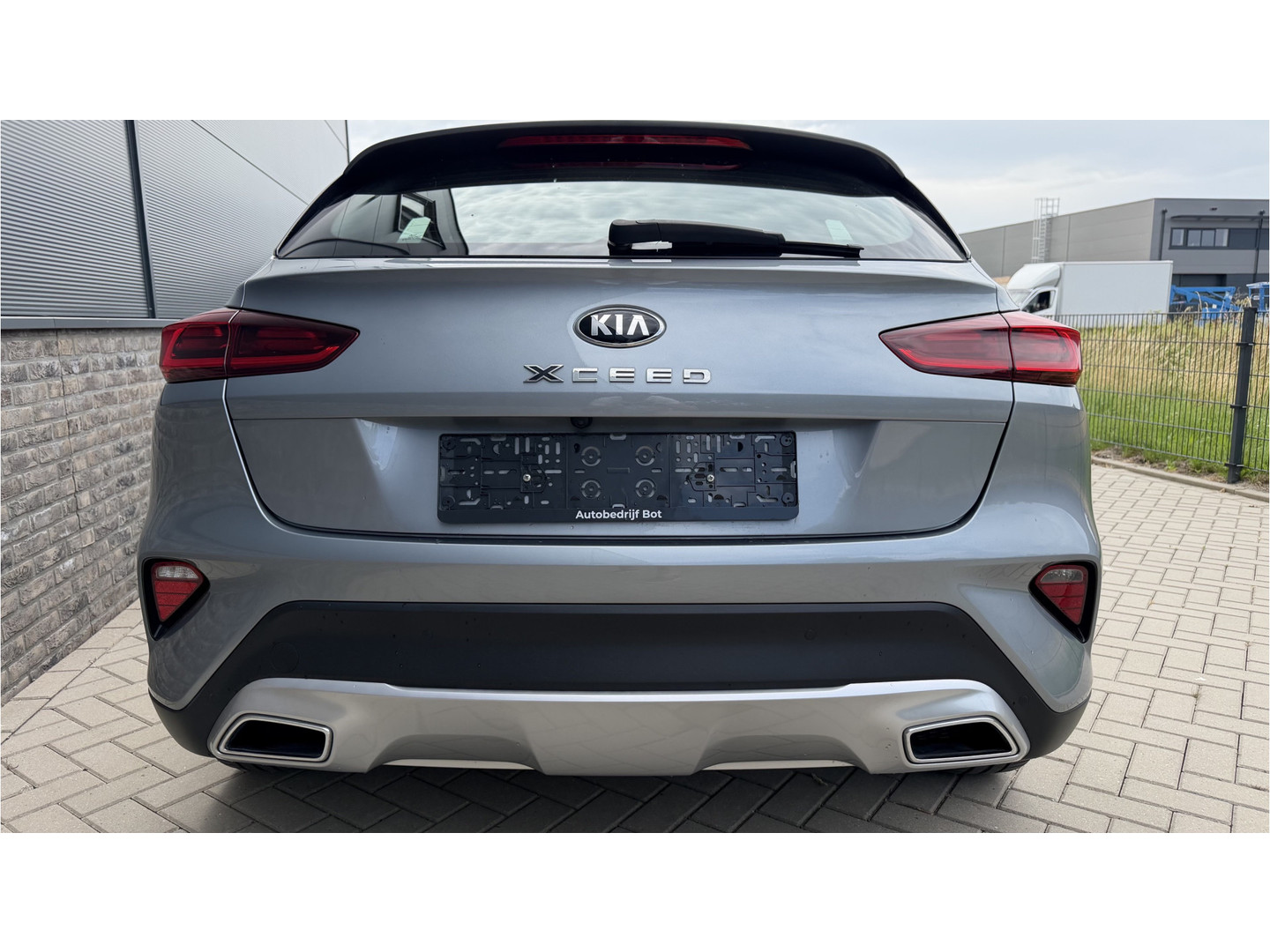 Kia