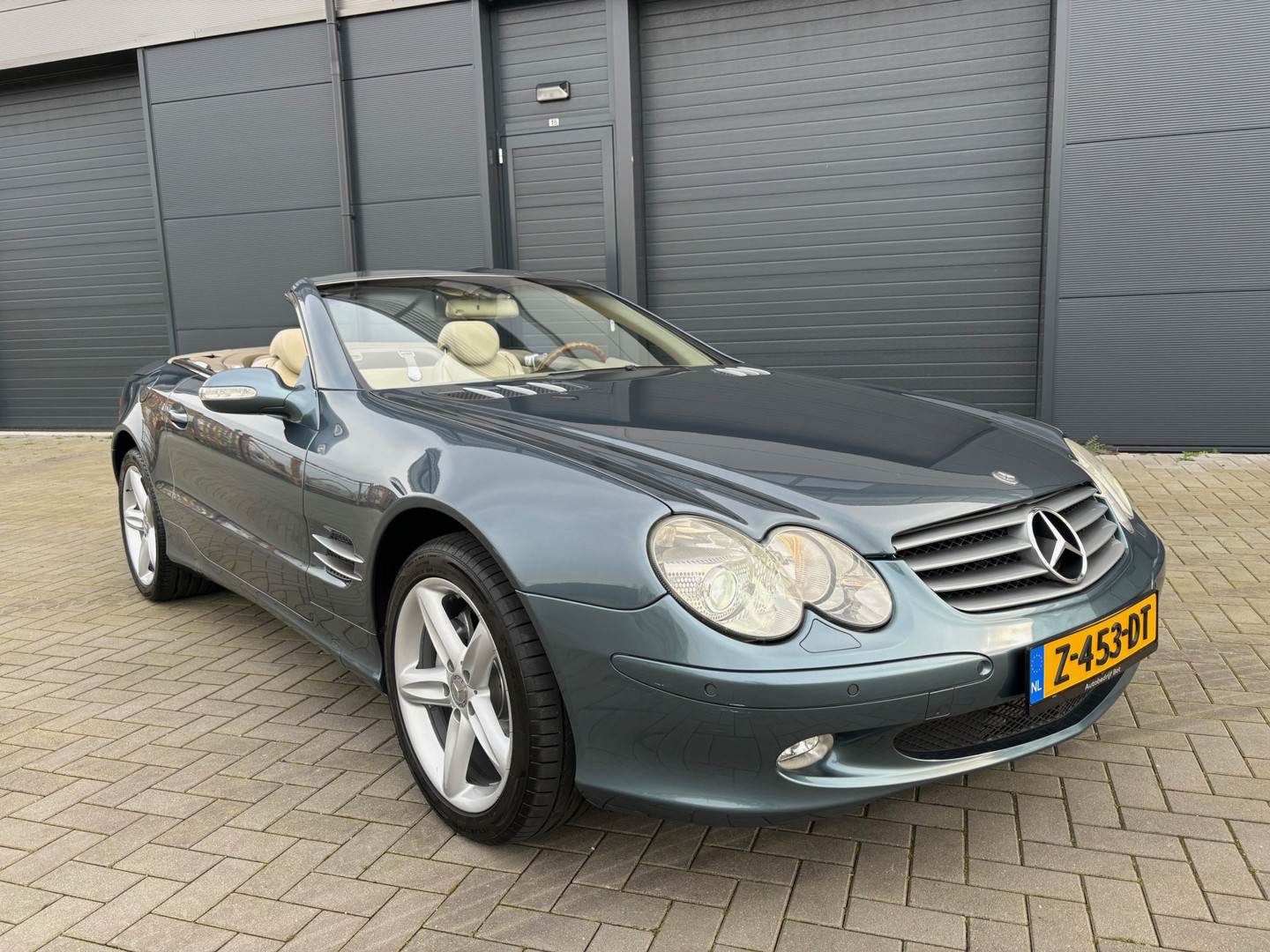 Mercedes-Benz