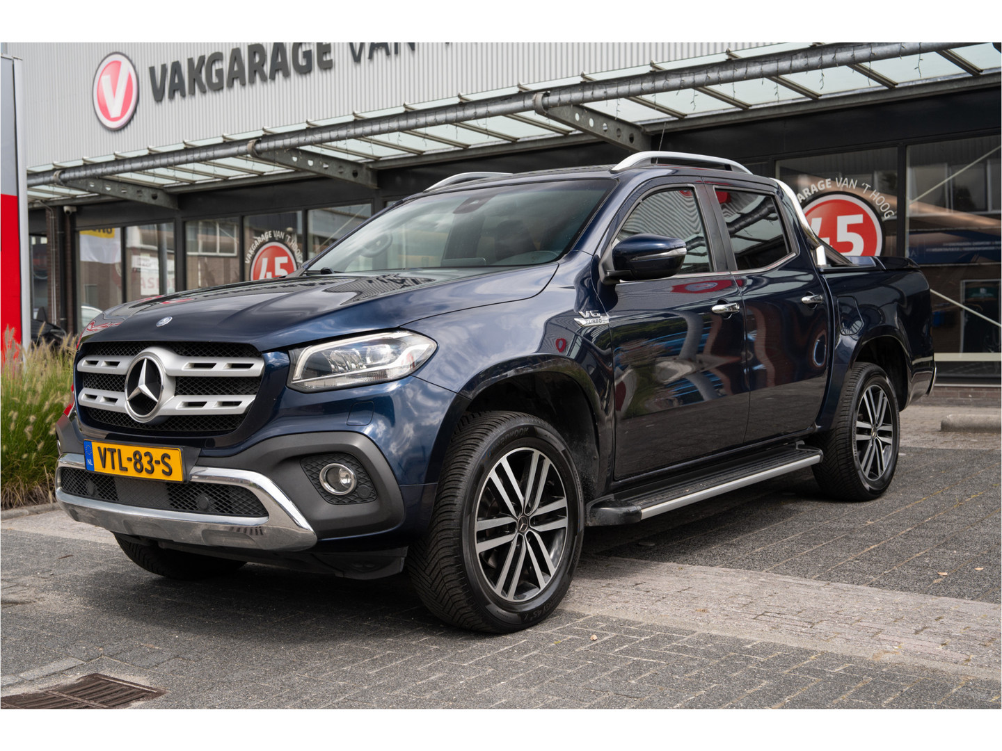 Mercedes-Benz Mercedes-Benz