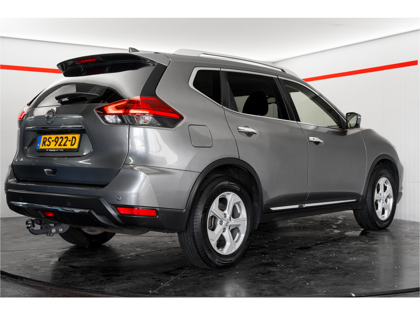Nissan Nissan