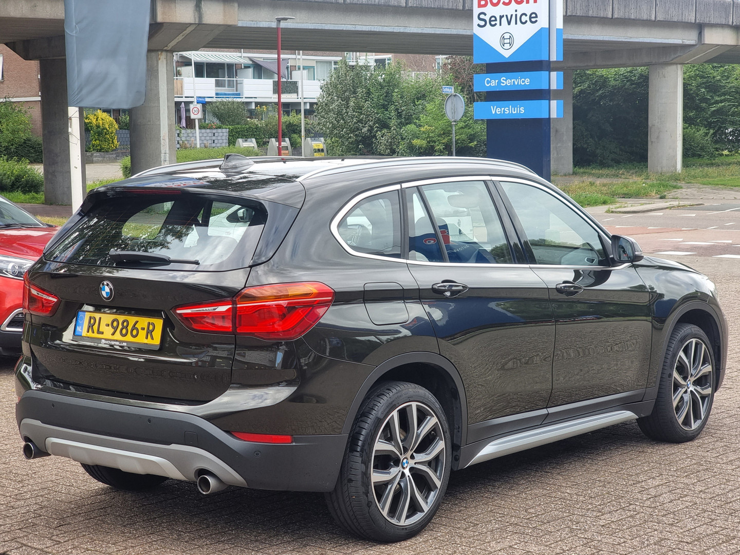 BMW