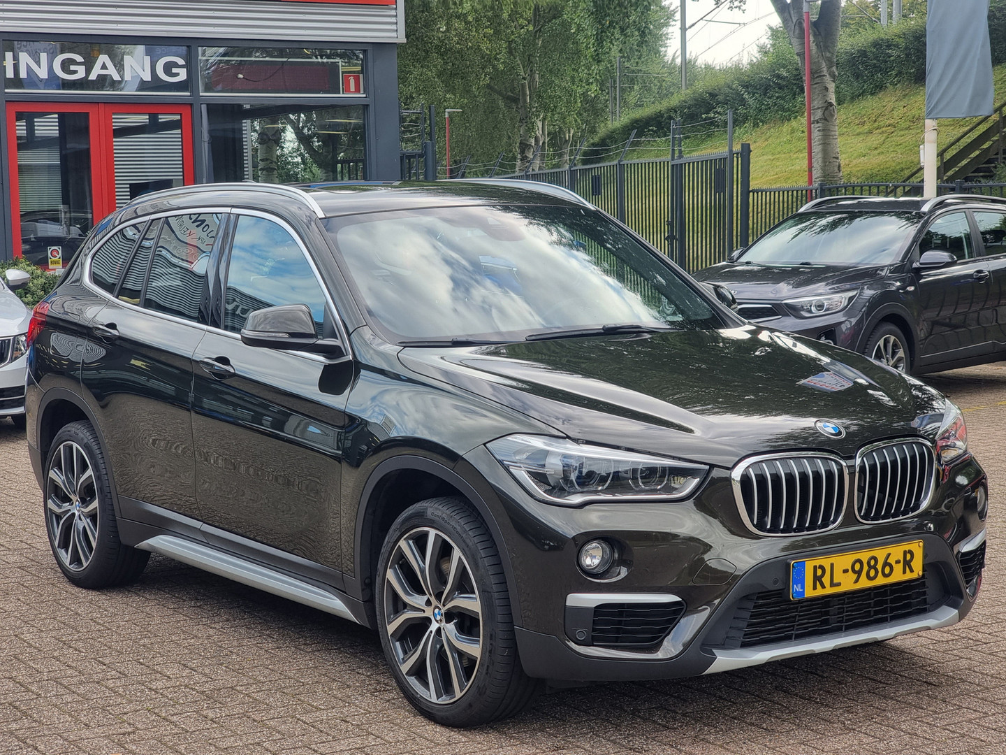 BMW