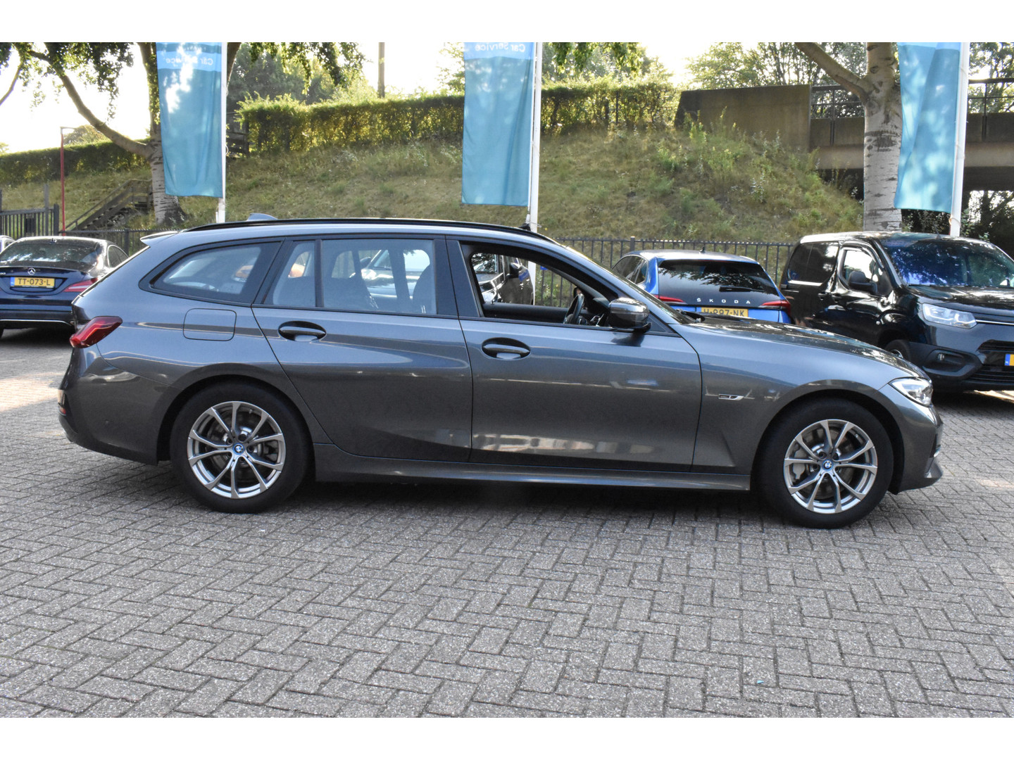 BMW