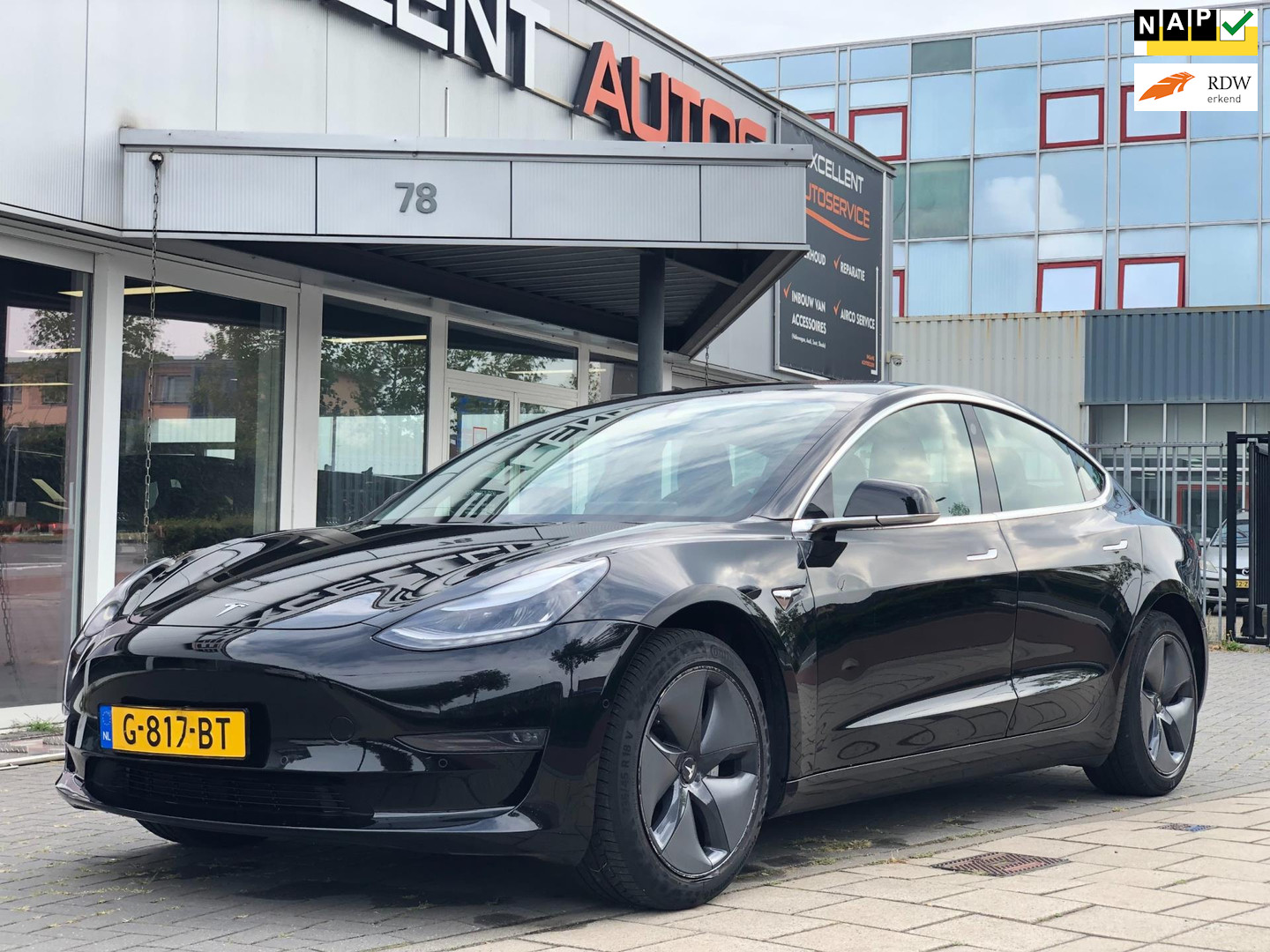 Tesla Tesla