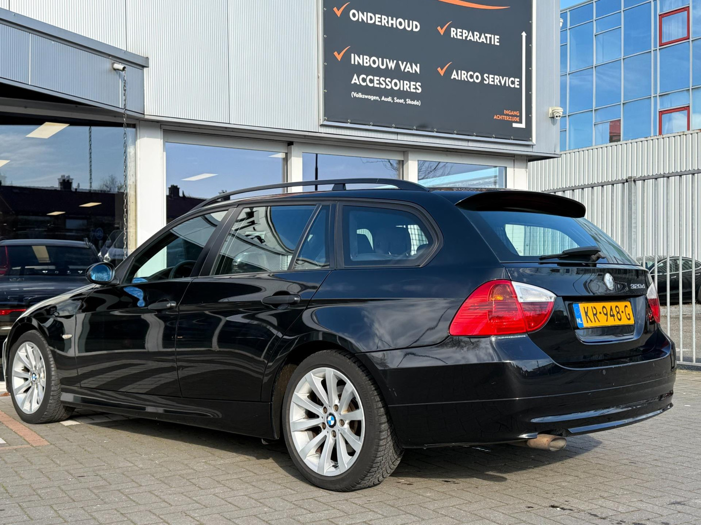 BMW