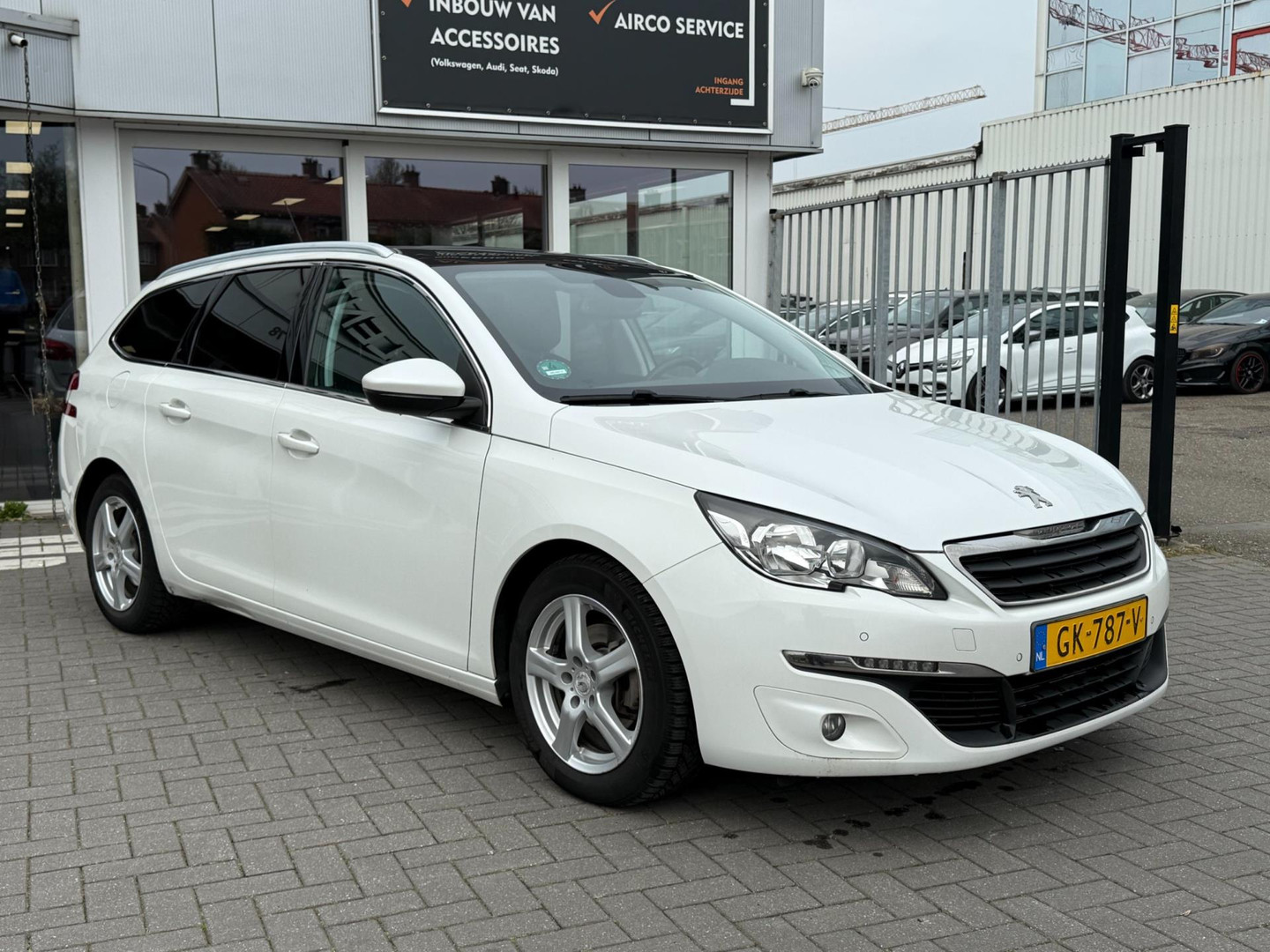 Peugeot