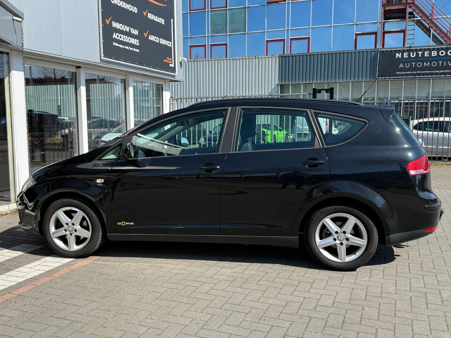 SEAT