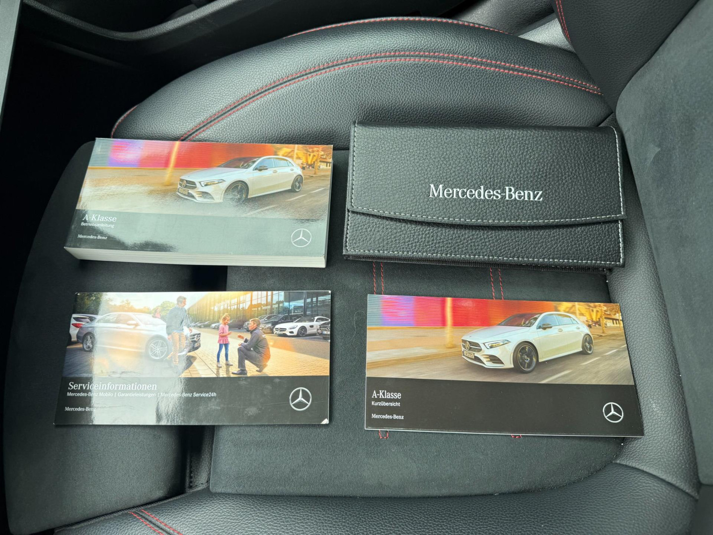 Mercedes-Benz Mercedes-Benz