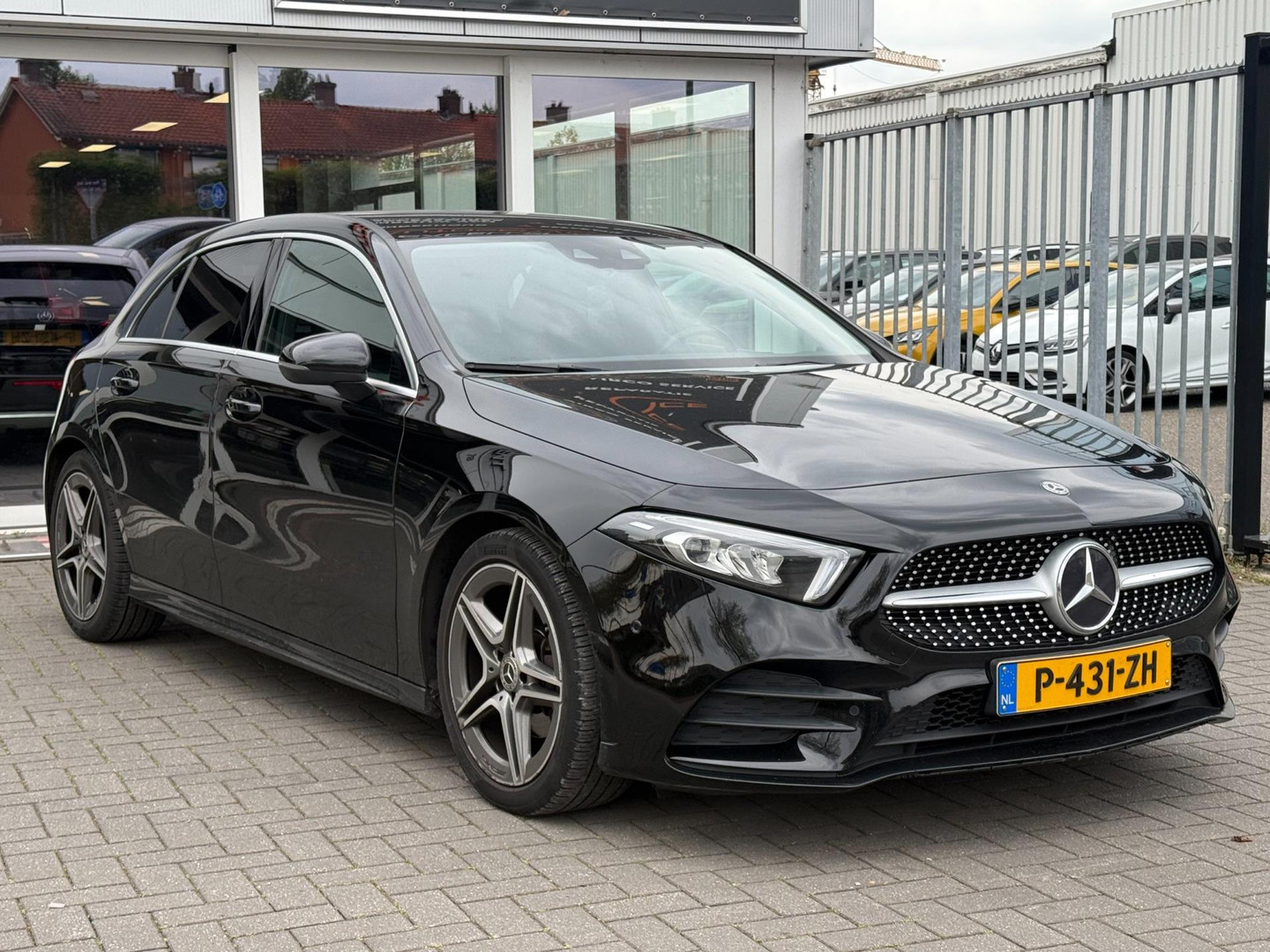 Mercedes-Benz Mercedes-Benz