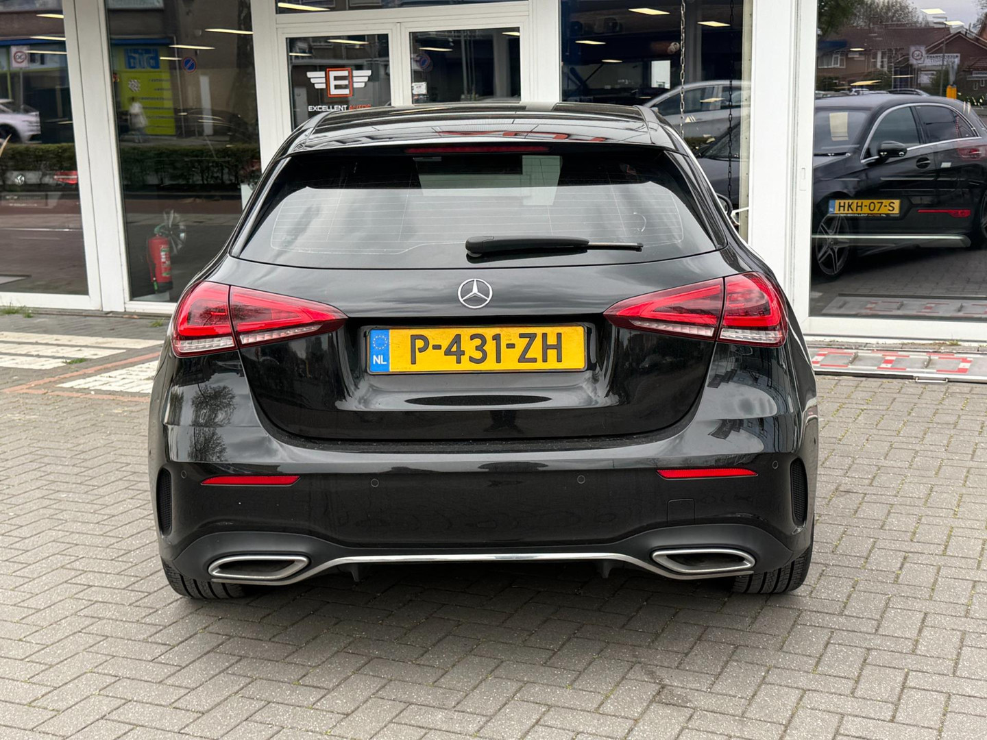 Mercedes-Benz Mercedes-Benz