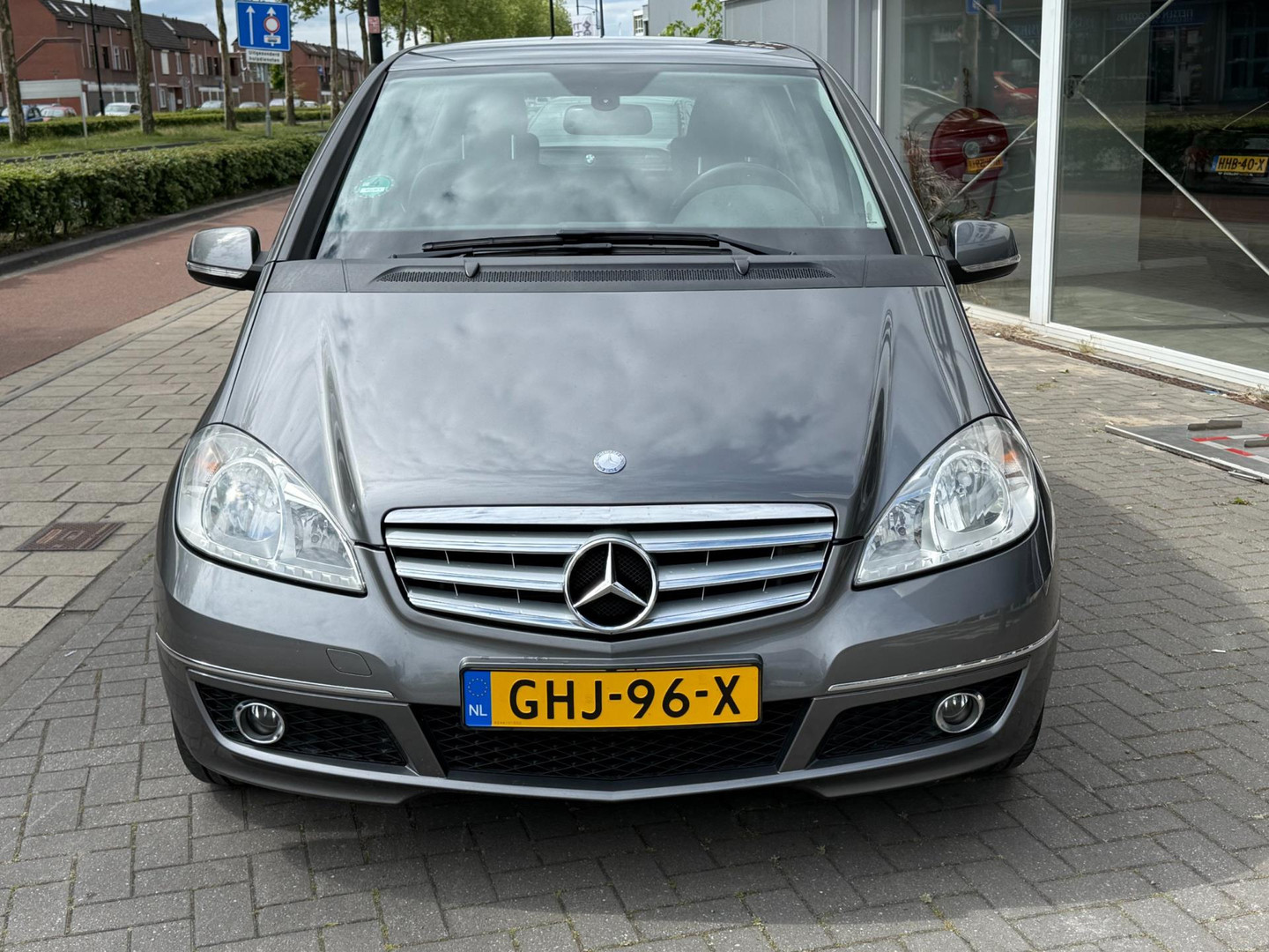 Mercedes-Benz Mercedes-Benz