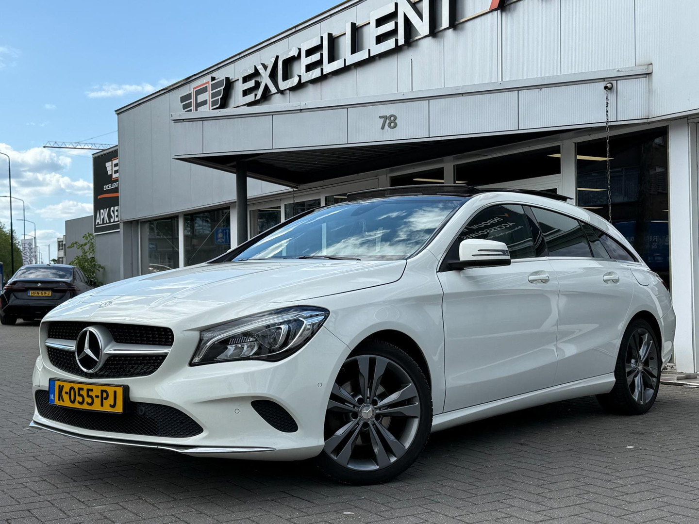Mercedes-Benz Mercedes-Benz
