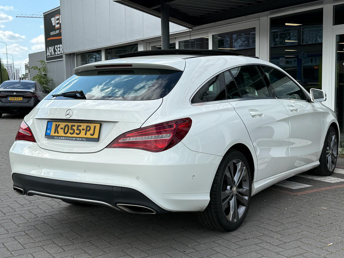 Mercedes-Benz Mercedes-Benz