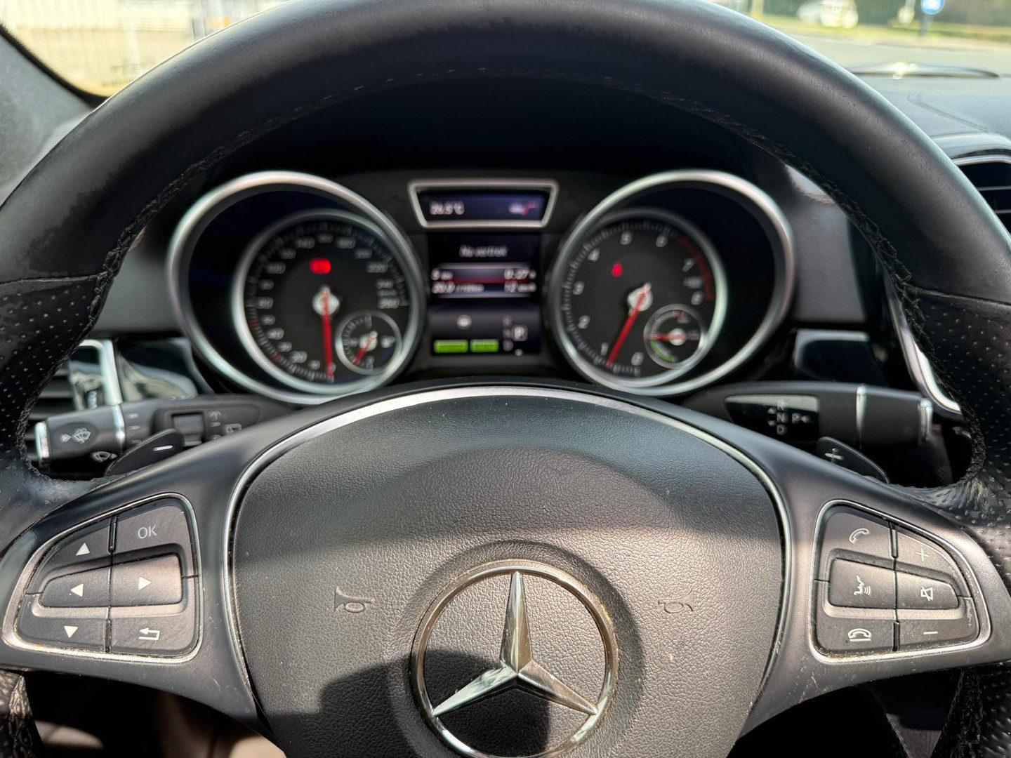 Mercedes-Benz Mercedes-Benz