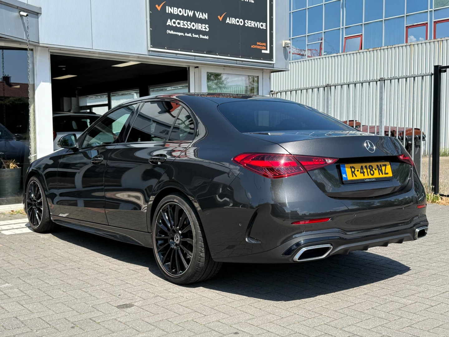 Mercedes-Benz