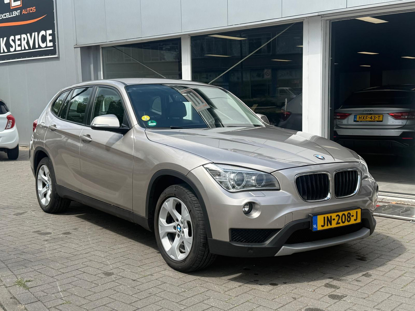 BMW BMW