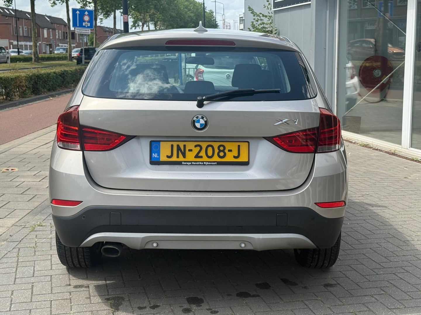 BMW BMW