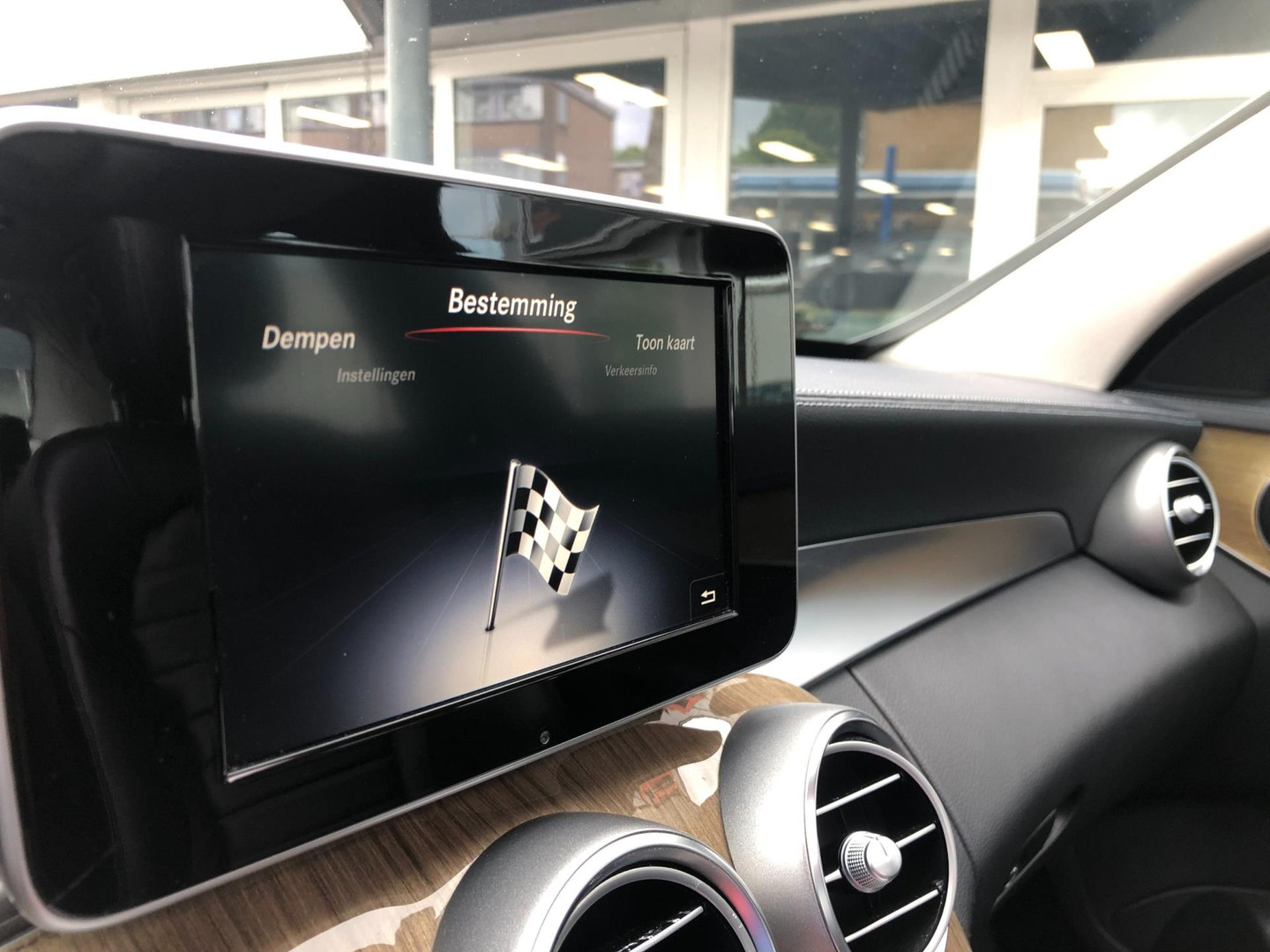 Mercedes-Benz Mercedes-Benz