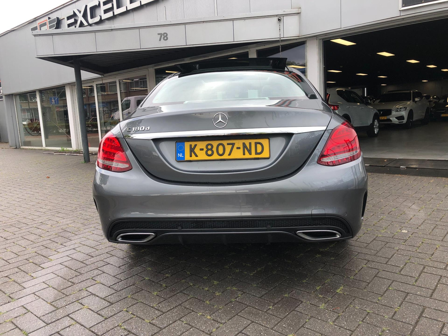 Mercedes-Benz Mercedes-Benz