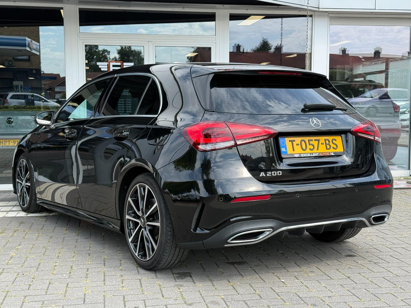 Mercedes-Benz Mercedes-Benz