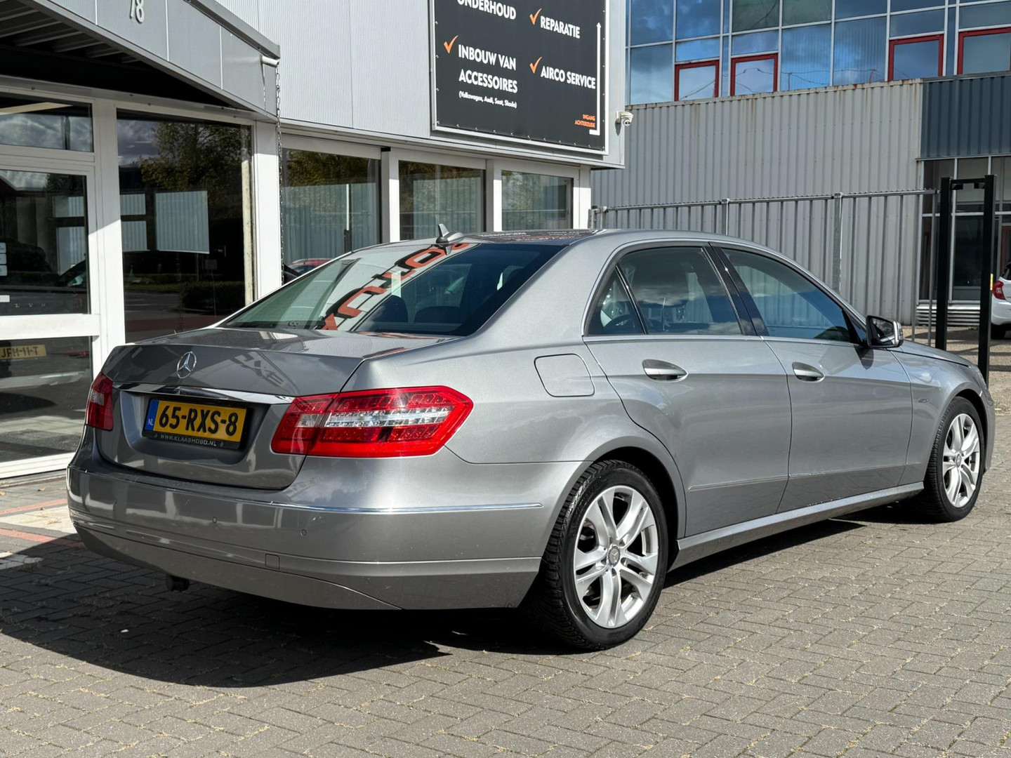Mercedes-Benz Mercedes-Benz