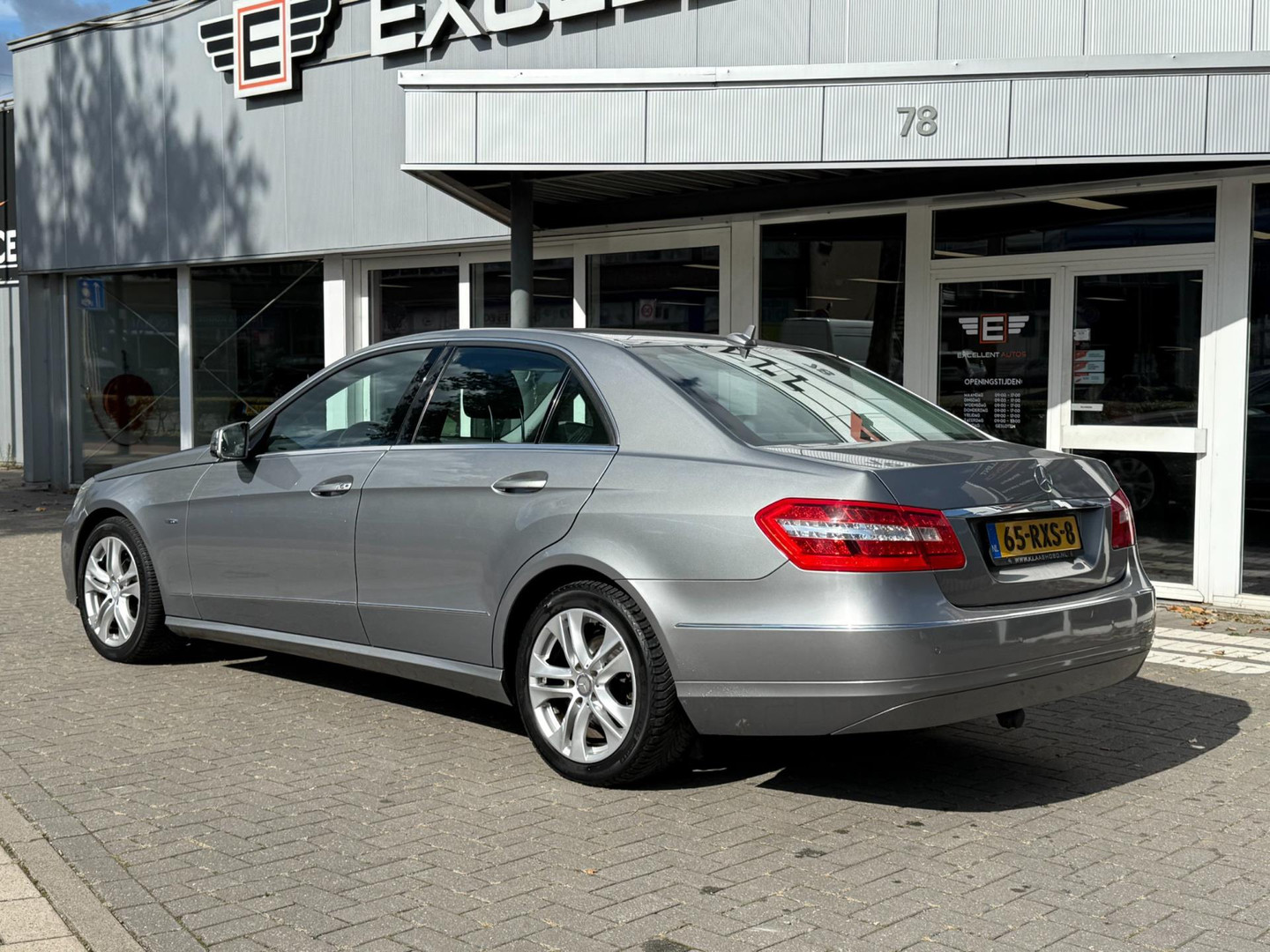 Mercedes-Benz Mercedes-Benz