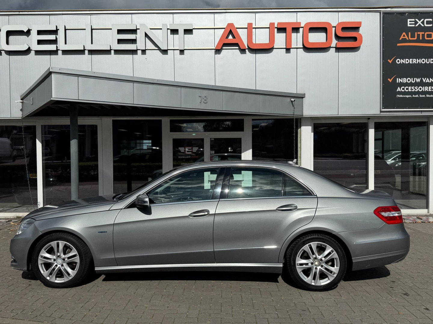 Mercedes-Benz Mercedes-Benz