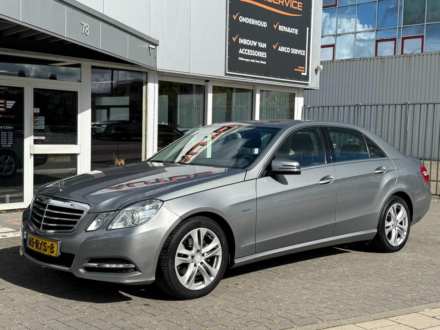 Mercedes-Benz Mercedes-Benz