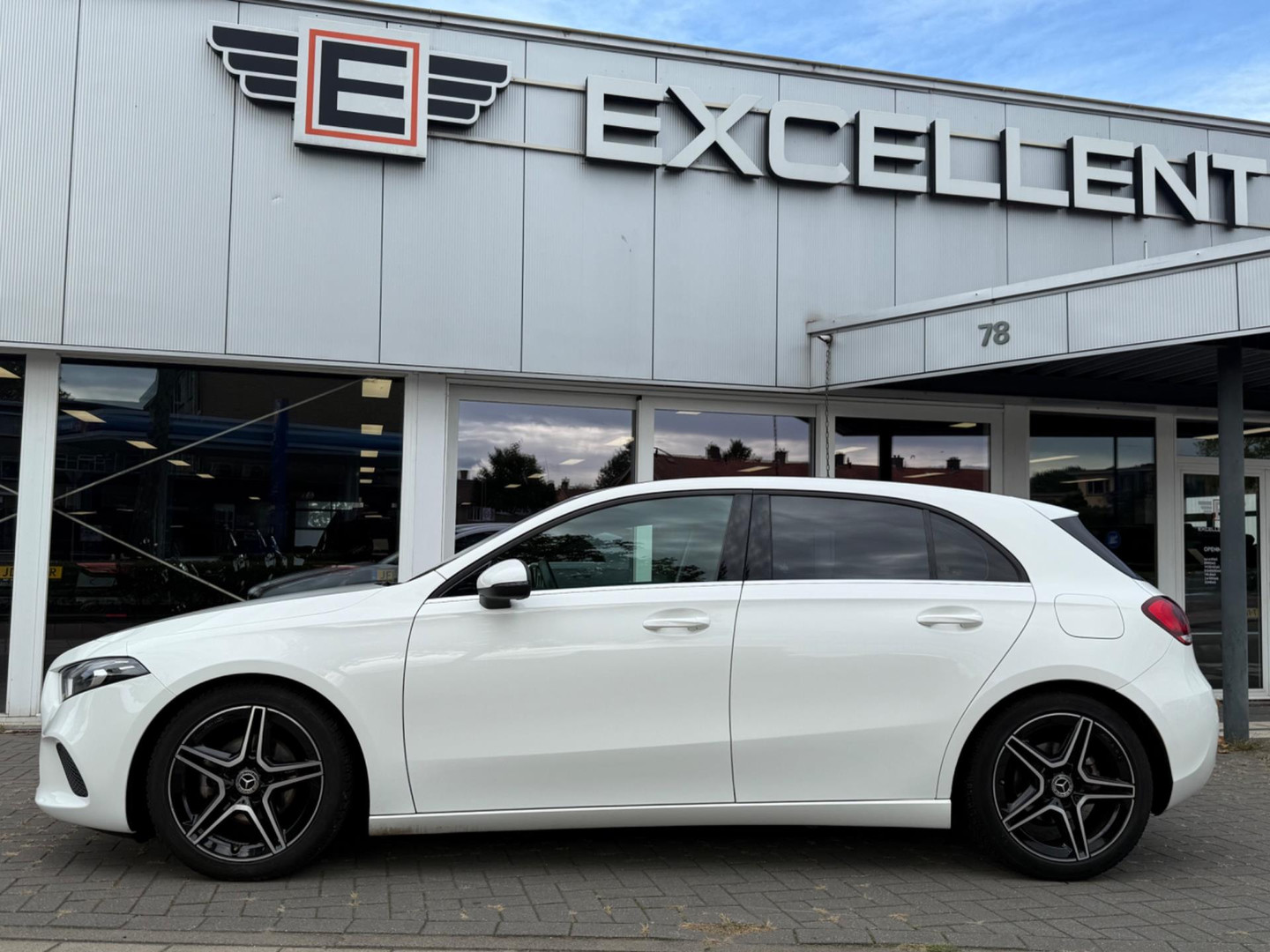 Mercedes-Benz Mercedes-Benz