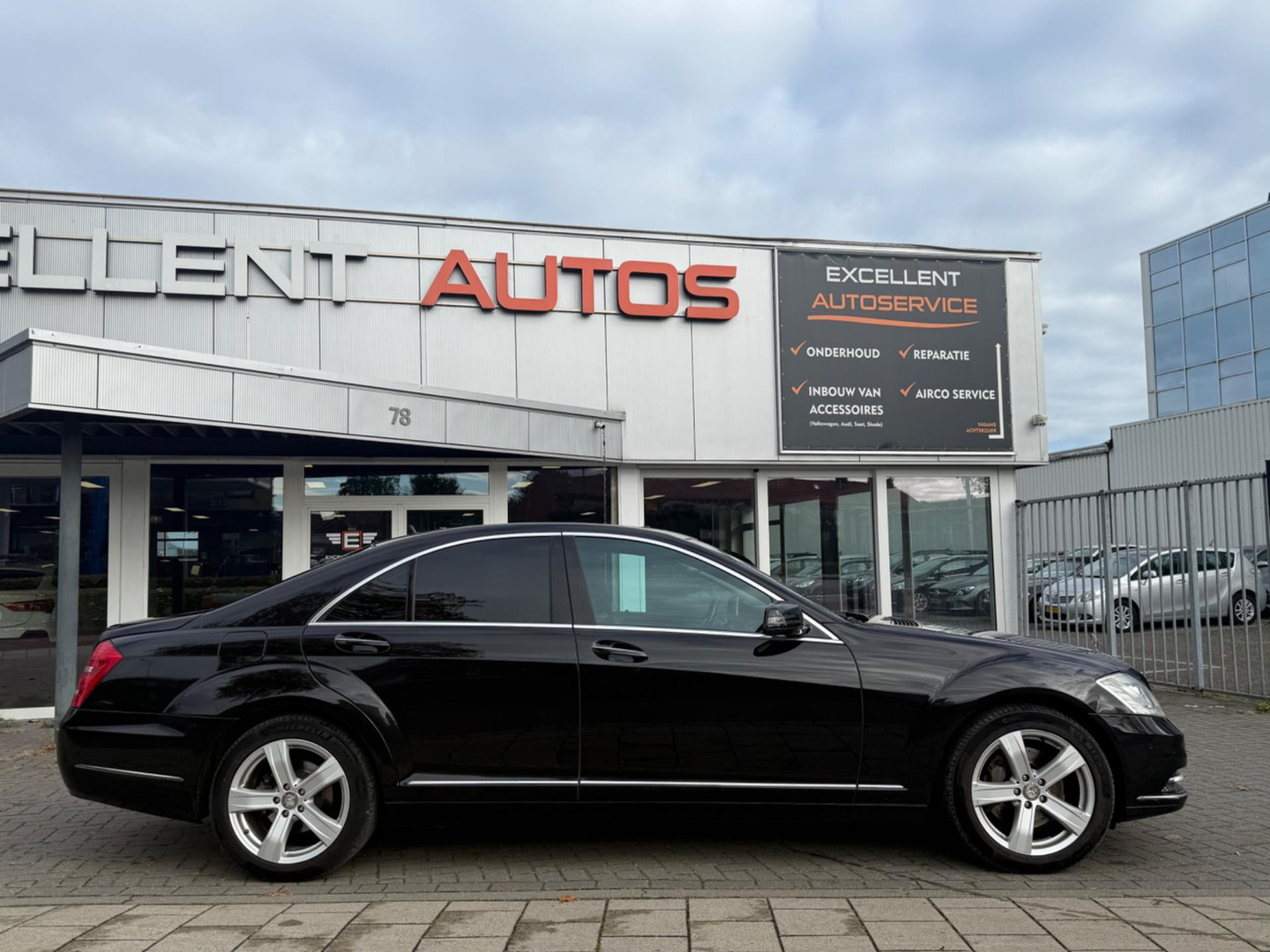 Mercedes-Benz Mercedes-Benz