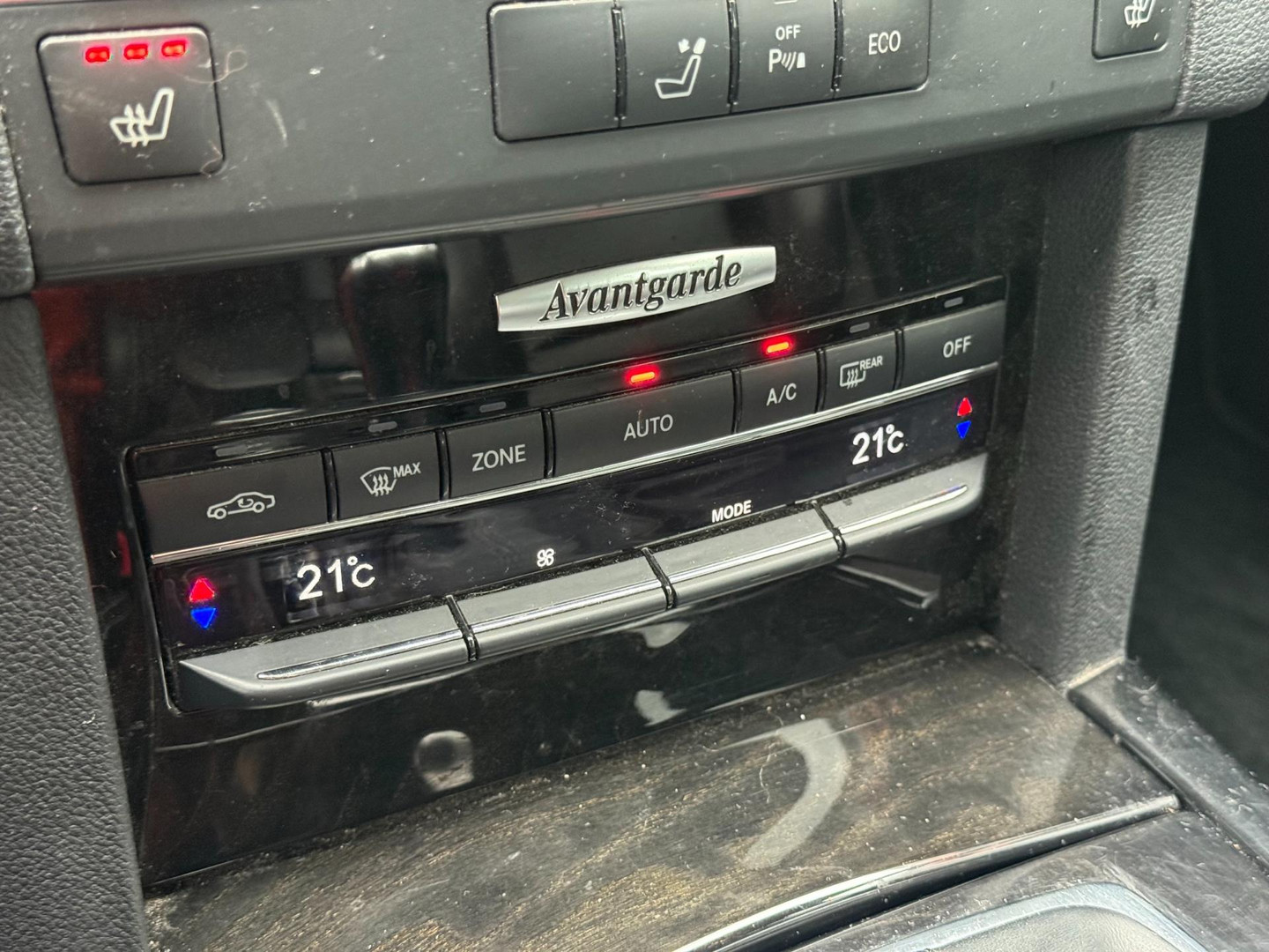 Mercedes-Benz Mercedes-Benz