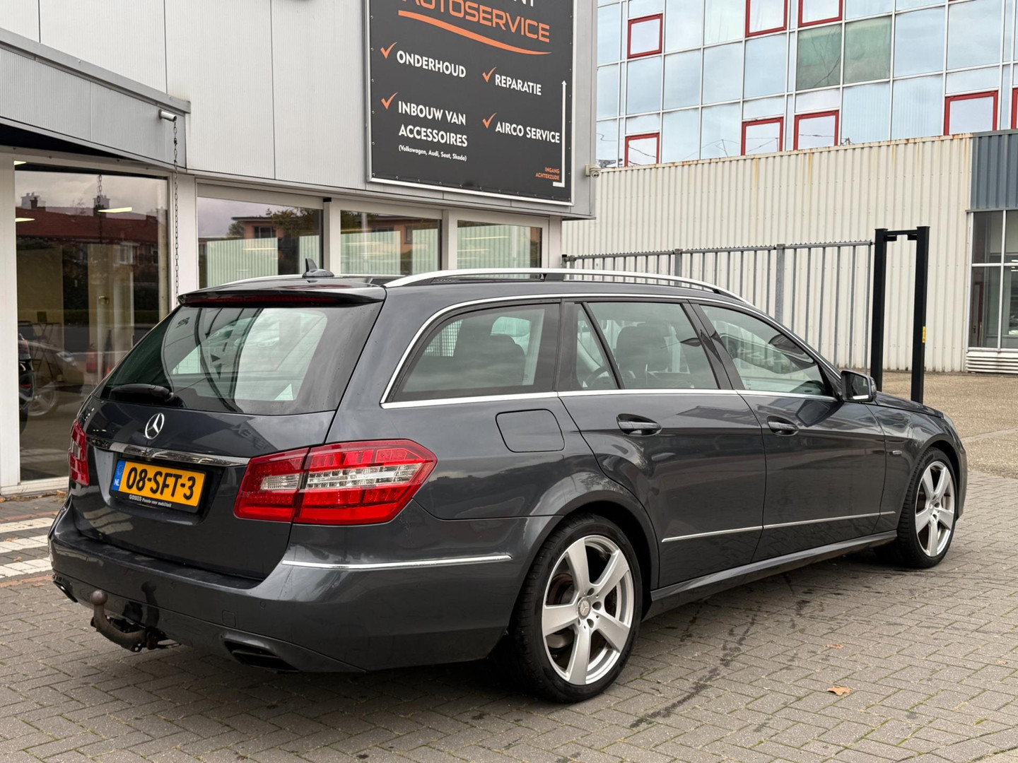 Mercedes-Benz Mercedes-Benz