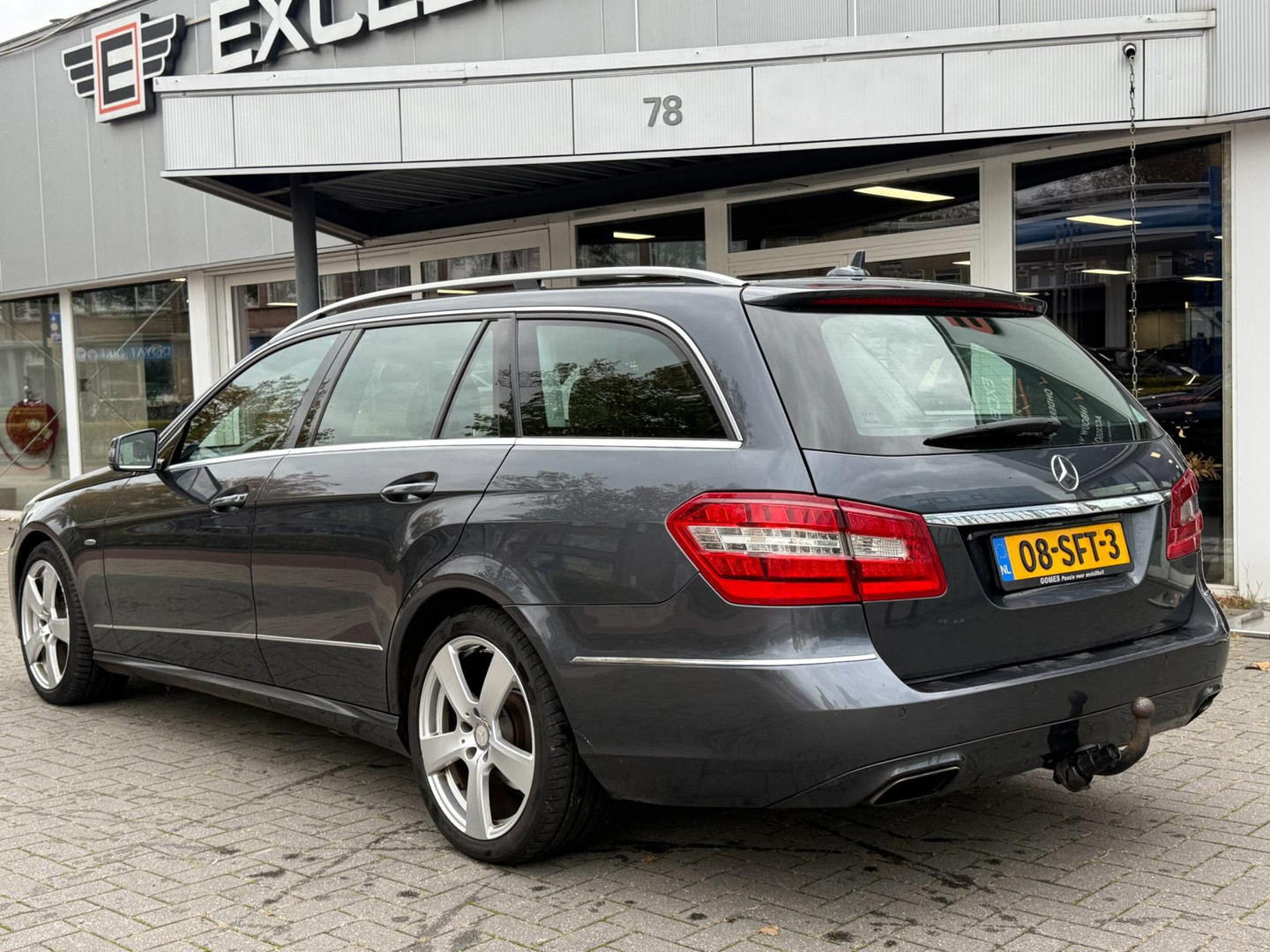 Mercedes-Benz Mercedes-Benz