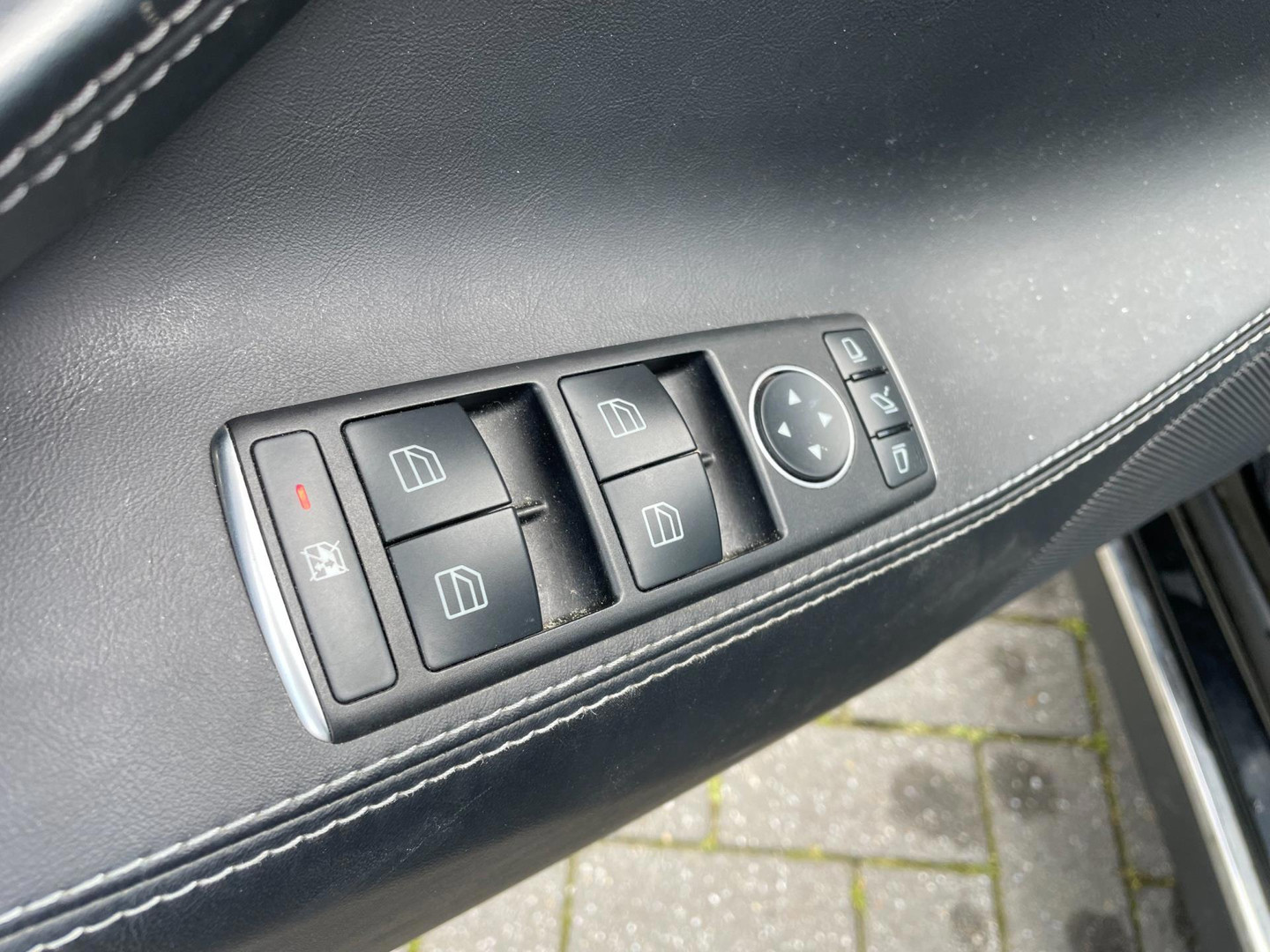 Tesla Tesla