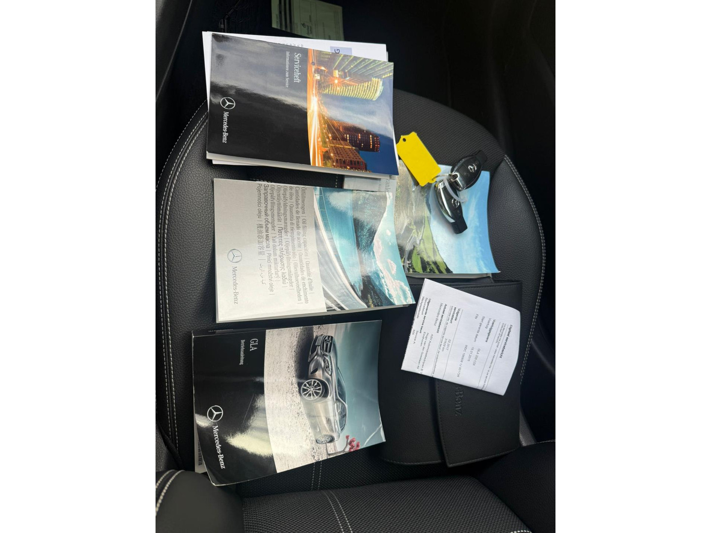 Mercedes-Benz Mercedes-Benz