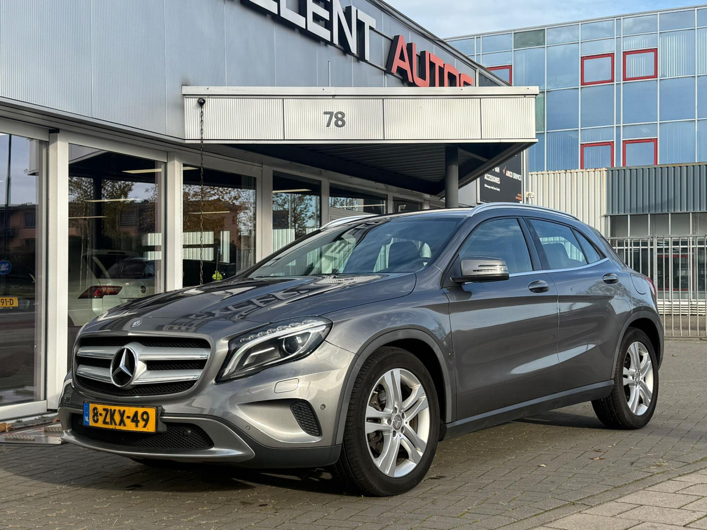 Mercedes-Benz Mercedes-Benz