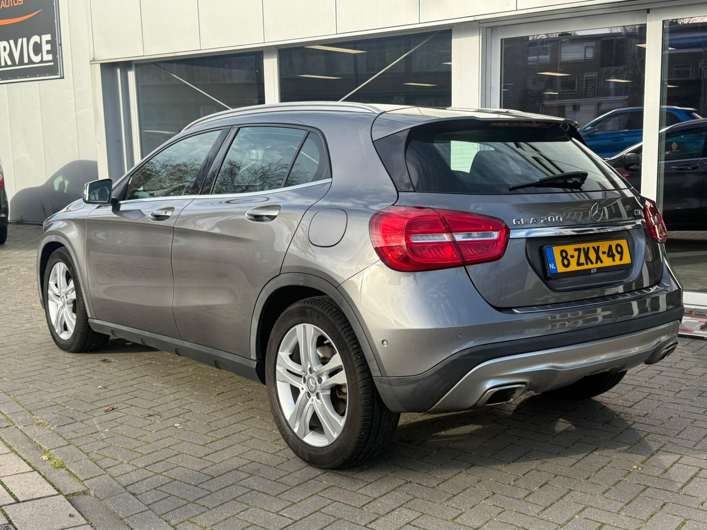 Mercedes-Benz Mercedes-Benz