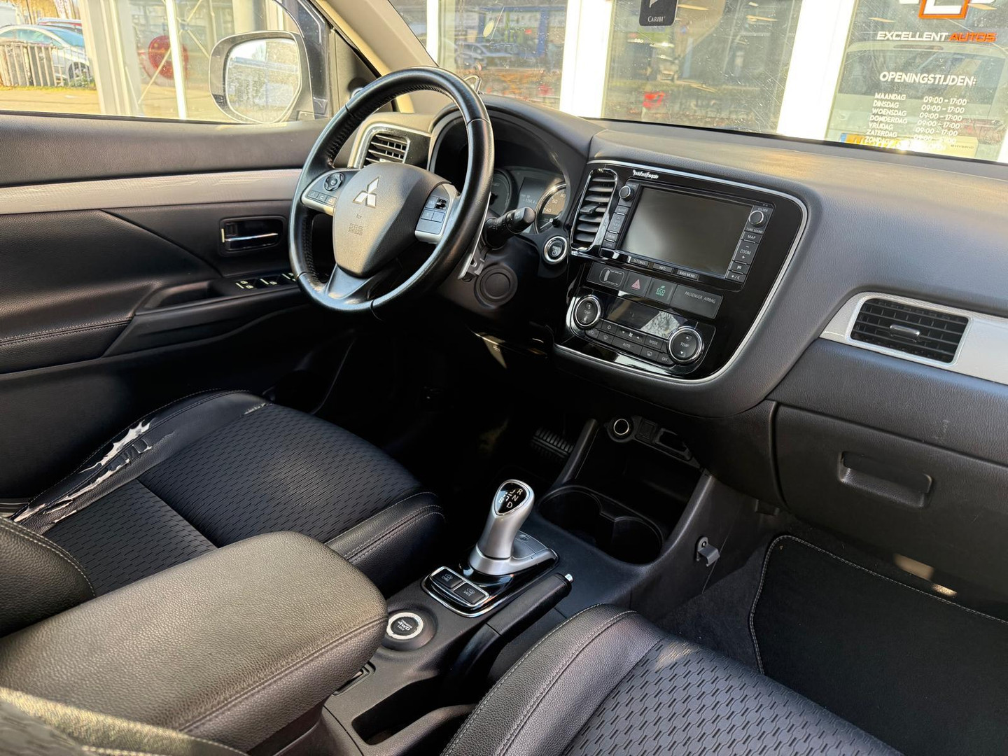 Mitsubishi Mitsubishi