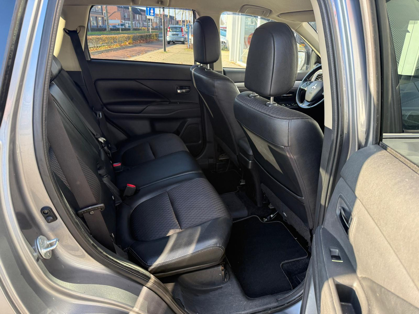 Mitsubishi Mitsubishi