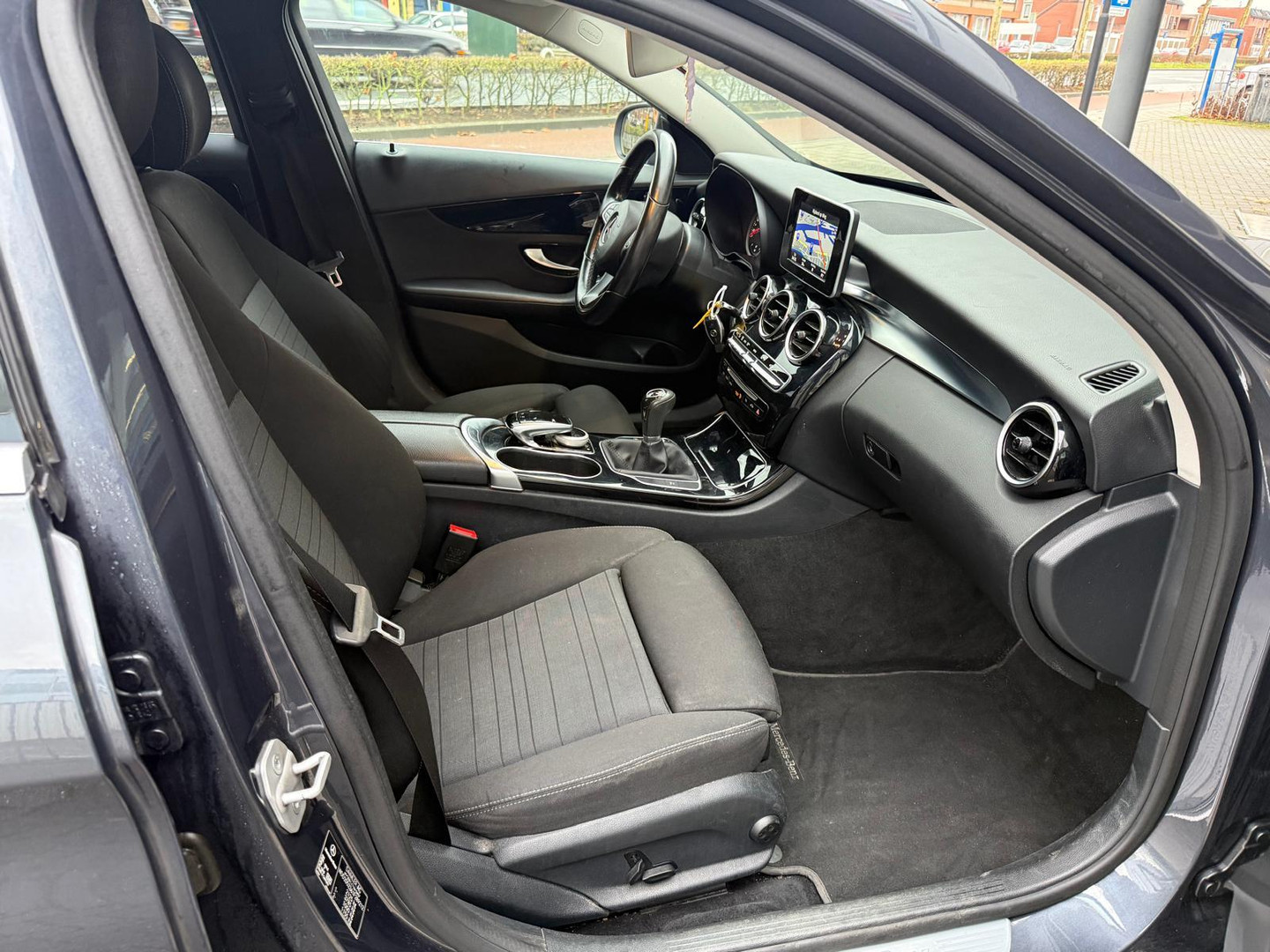 Mercedes-Benz Mercedes-Benz