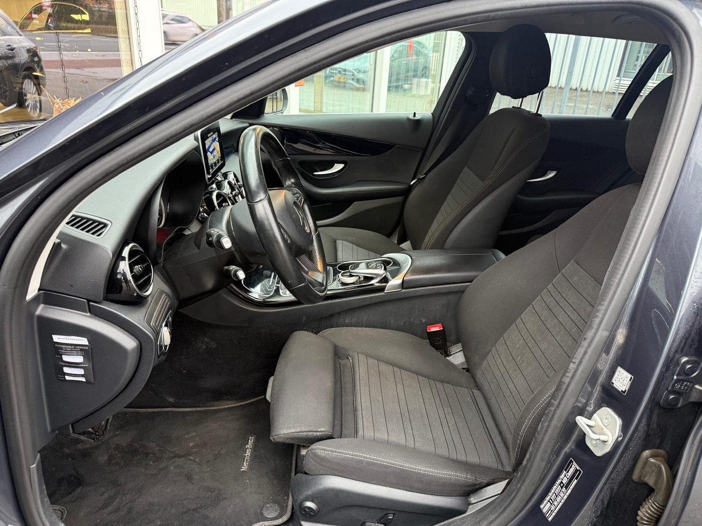 Mercedes-Benz Mercedes-Benz