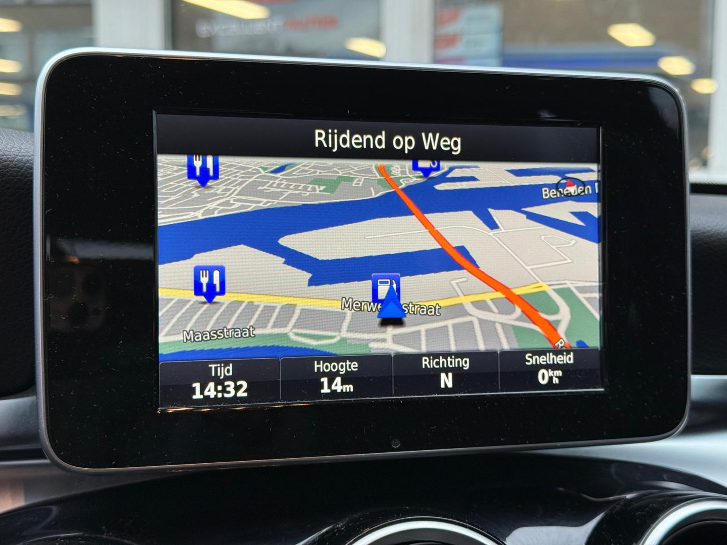 Mercedes-Benz Mercedes-Benz