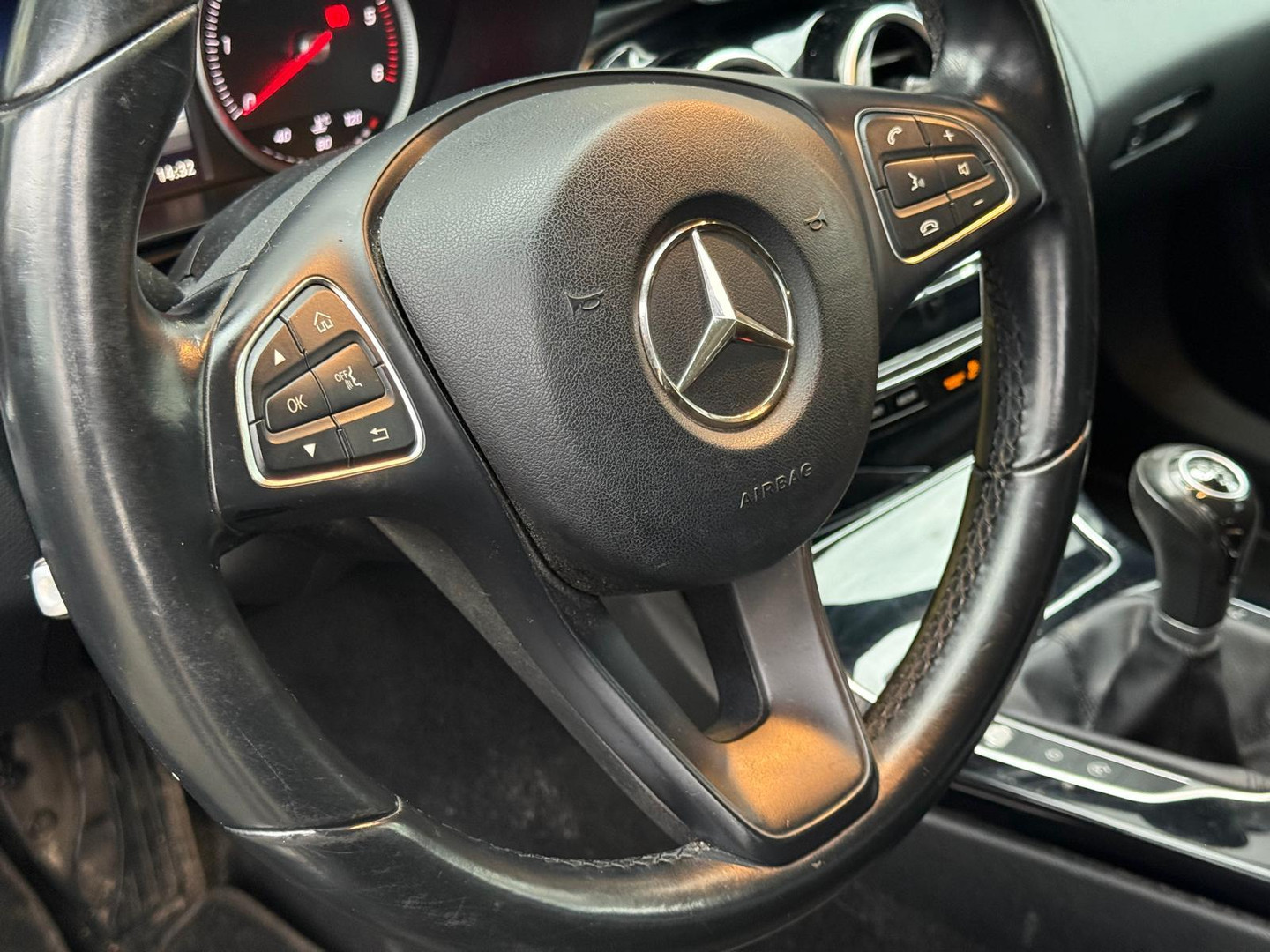 Mercedes-Benz Mercedes-Benz