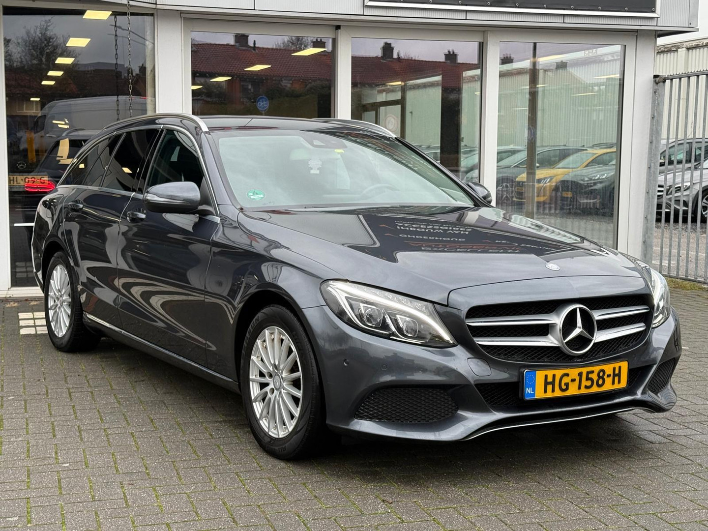 Mercedes-Benz Mercedes-Benz