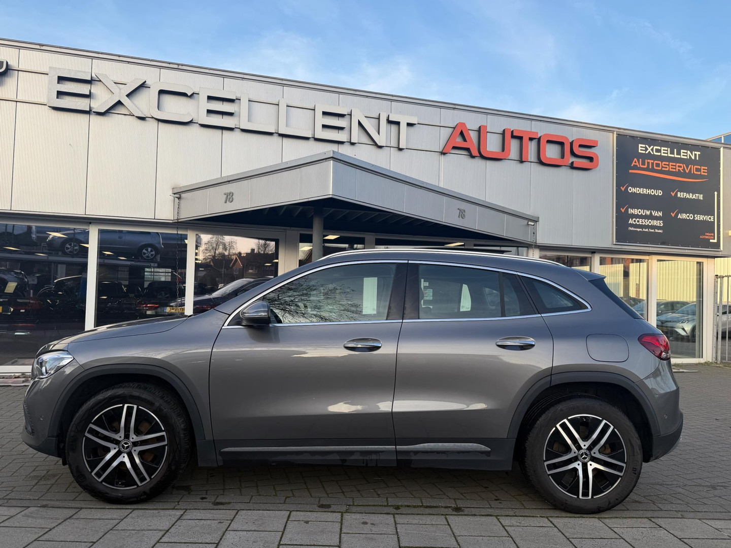 Mercedes-Benz Mercedes-Benz