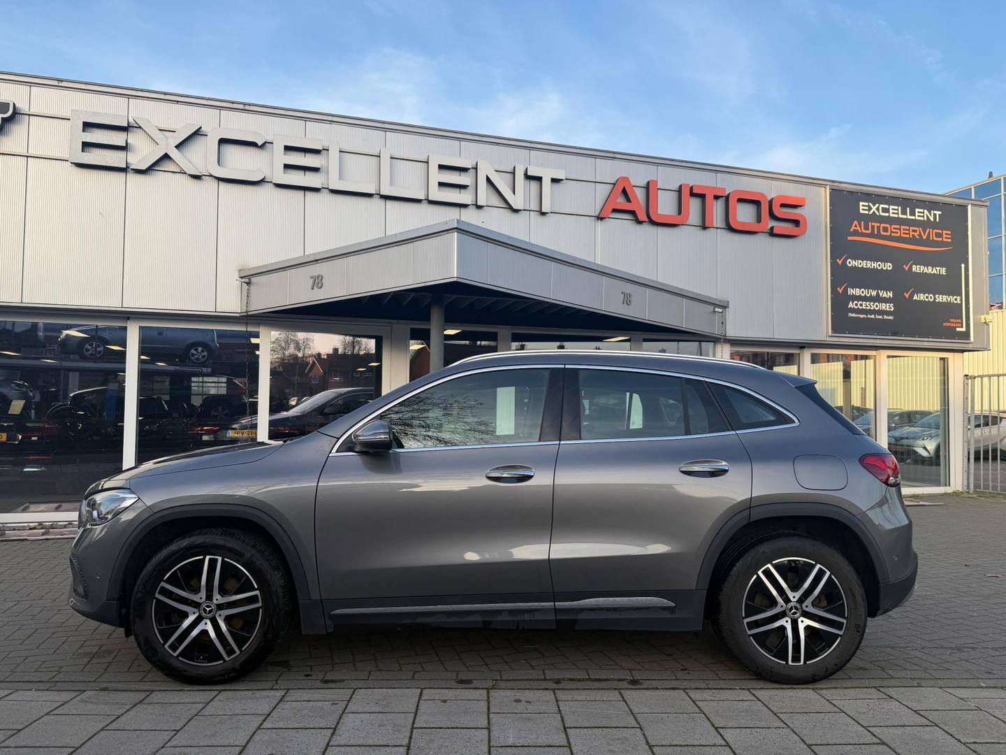 Mercedes-Benz Mercedes-Benz